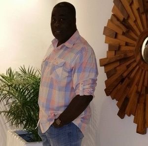 Meet your Posher, Delroy